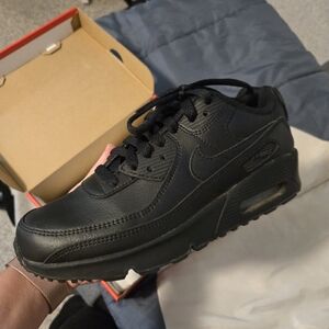 Nike BIG KIDS All-Black Air Max Sneakers